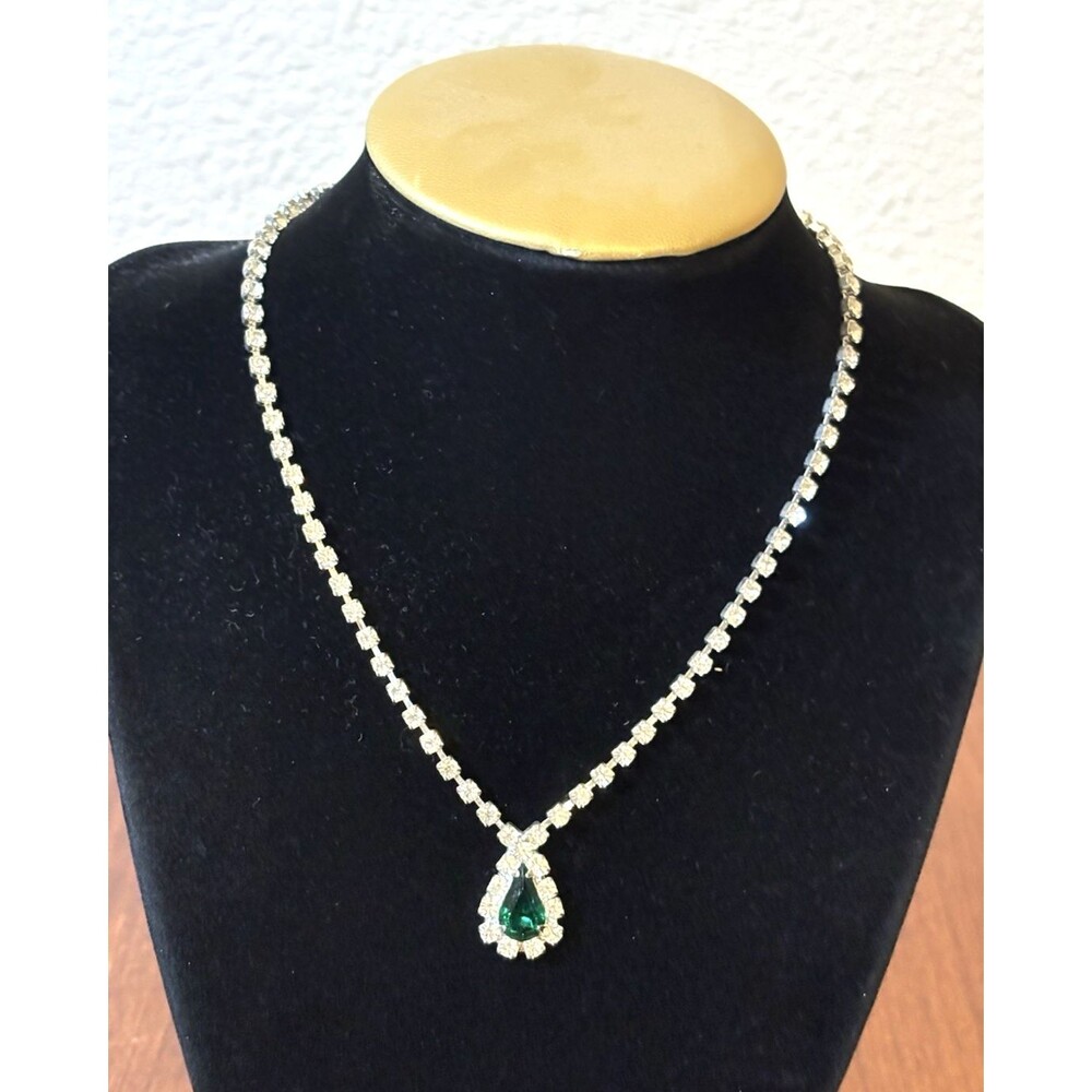 Vtg Glass Rhinestone Tennis Style Necklace Green Pear Shaped Drop Pendant 14.5"